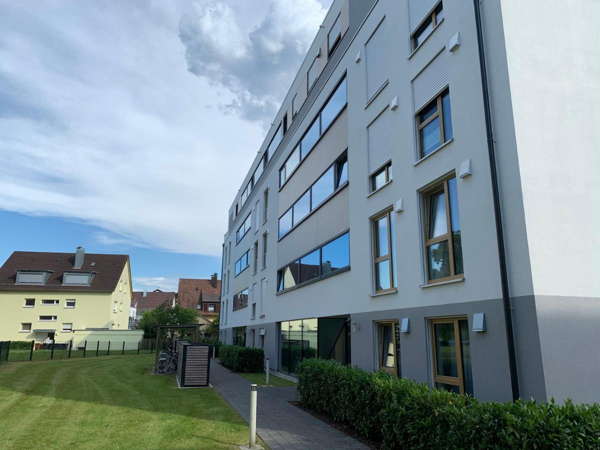 Penthouse Apartment Mit Alpenblick Friedrichshafen Bagian luar foto